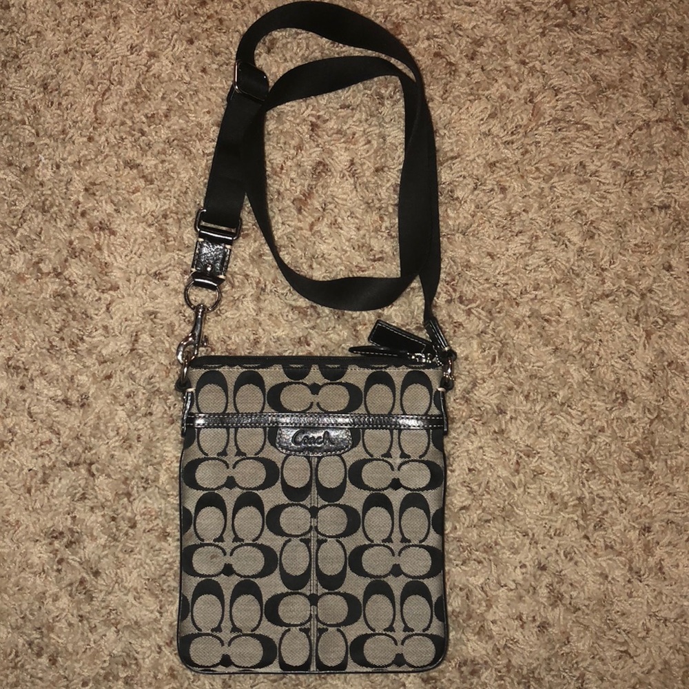 Coach crossbody purse. Black/grey